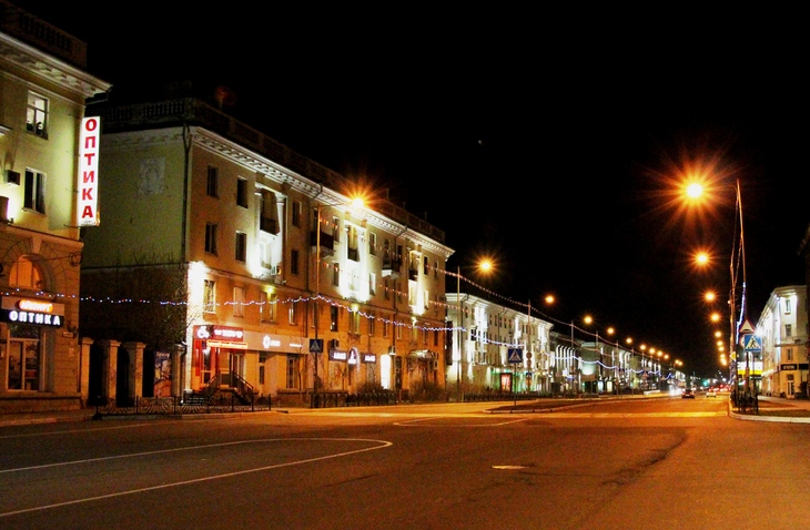 Улицы города ангарска. Ночной Ангарск. Ангарск Центральная улица. Ночной город Ангарск. Ангарские ворота Ангарск.